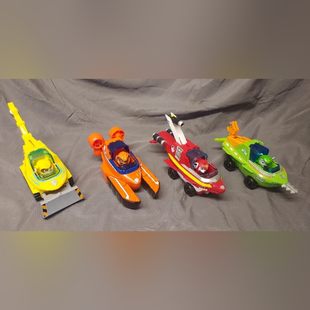 Big Paw Patrol Auqua Pups Lot